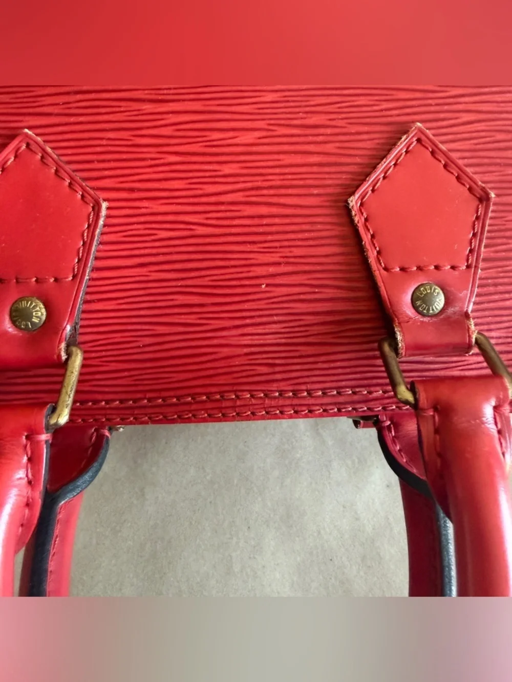 Louis Vuitton Speedy 30 in Épi Leather
